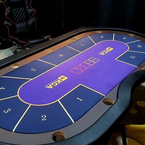 홀덤테이블 천갈이 - 고품질 원단으로 제작된 테이블 이미지